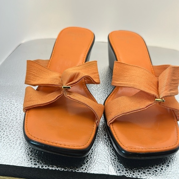 New without tags size 9 Italian shoemakers made in Italy. Orange sherbet color.​ - Picture 1 of 8
